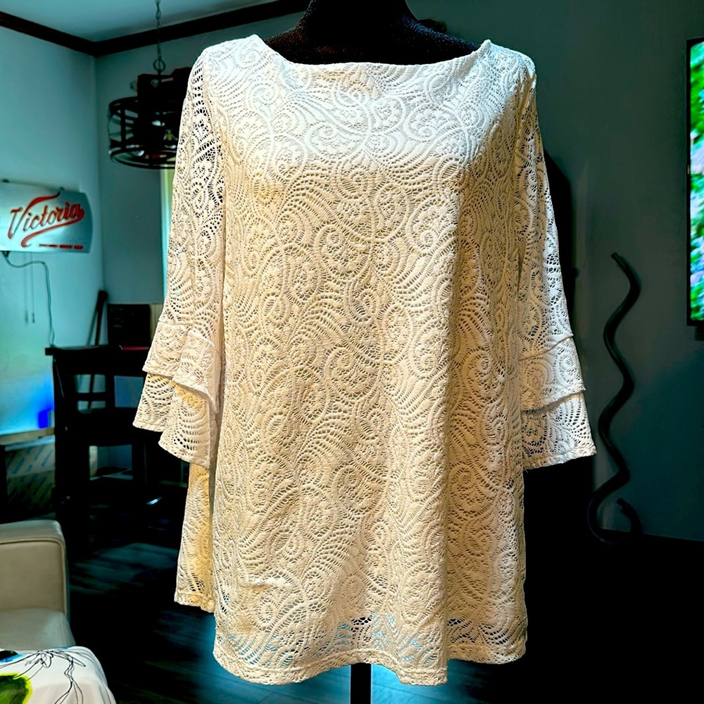 Roz & Ali Lace Blouse